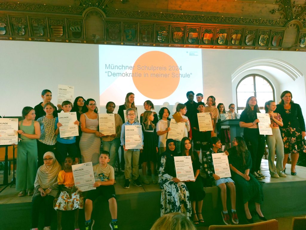 Münchner Schulpreis 2024: Wir sind Preisträger!