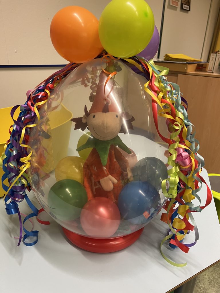 Lola, die Buchstabenhexe